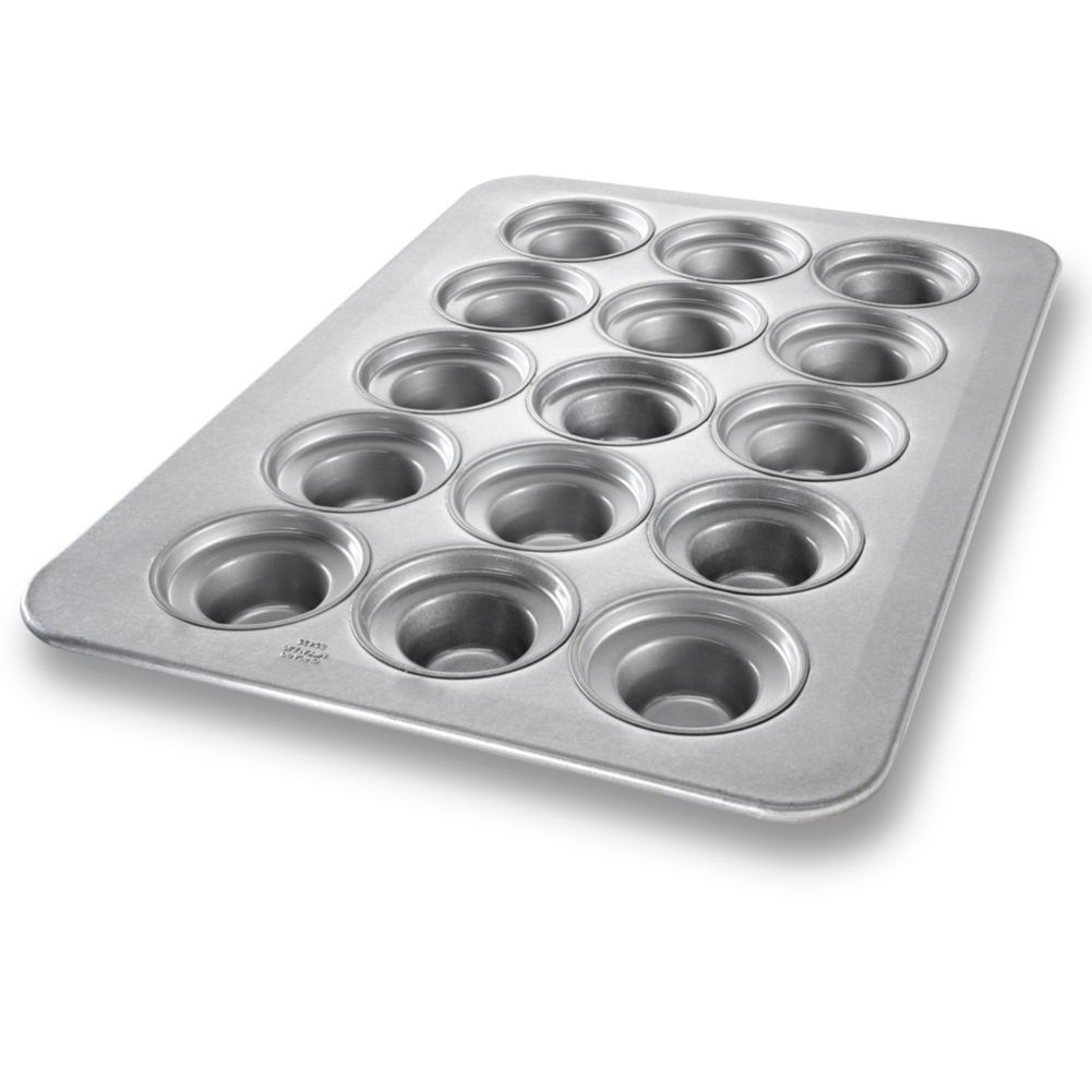 Chicago Metallic Glazed Aluminum Large-Crown 15 Cup Muffin Pan