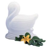 Carlisle&reg; Ice Sculptures&trade; White Swan