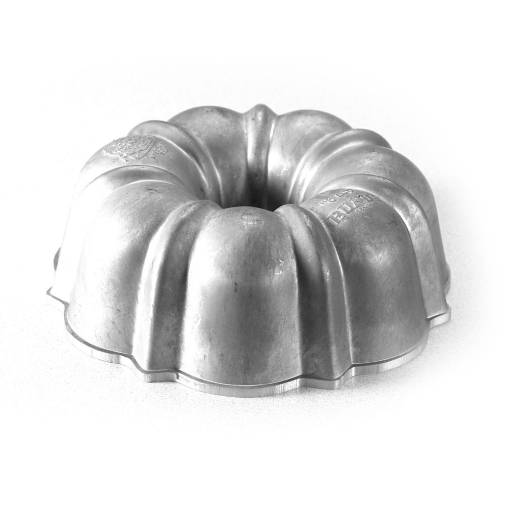 Nordic Ware 51202 Cast Aluminum 6Cup Bundt Pan eBay