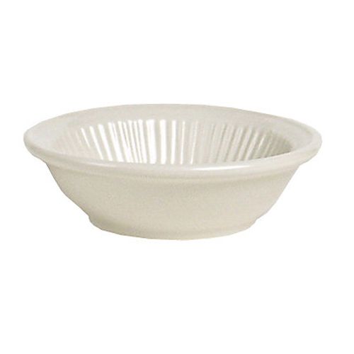 Tuxton&reg; Hampshire 4-1/2 Oz. Eggshell Fruit Dish