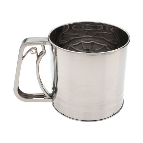 Focus 5 Cup 5-1/4 x 5 S/S Flour Sifter