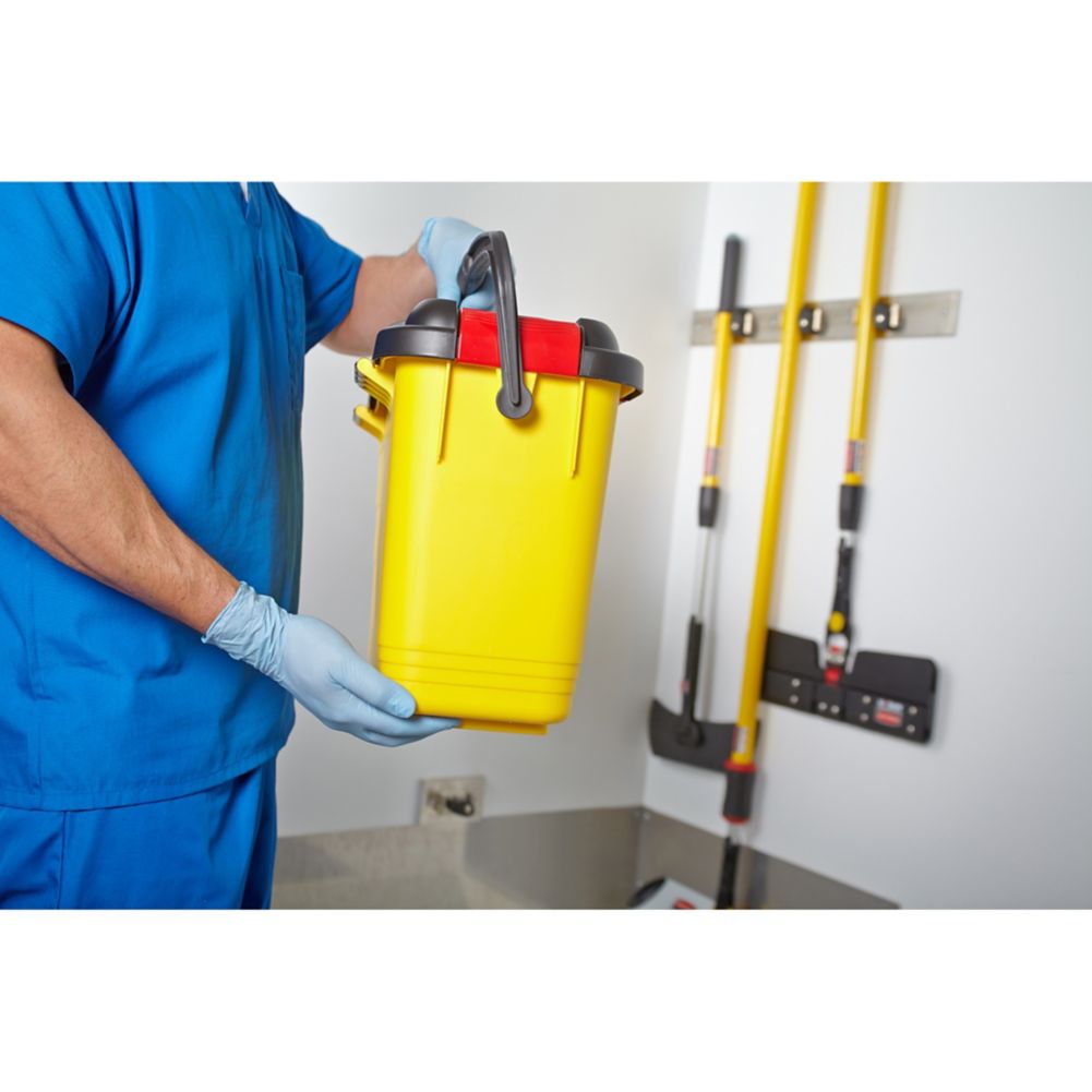 Rubbermaid HYGEN&trade; Yellow 20-Pad Charging Bucket
