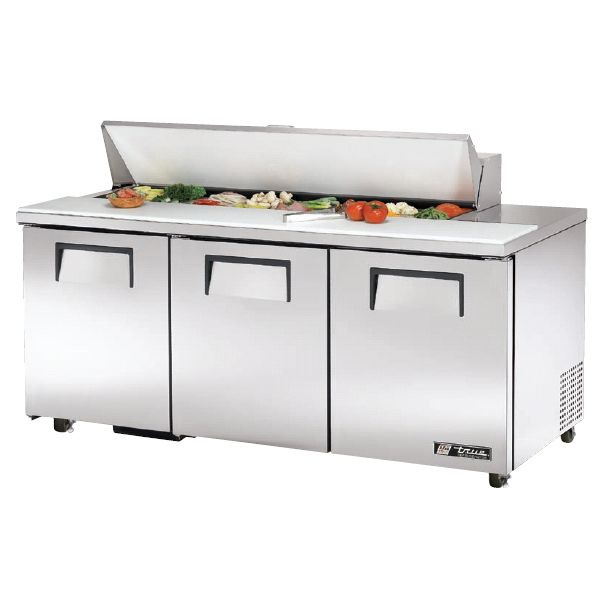 True&reg; ADA Compliant 19 Cu Ft Sandwich / Salad  Unit w/ 16 Pans