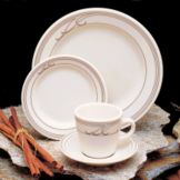 Homer Laughlin China Heartland Mocha&copy; RE 9" Plate