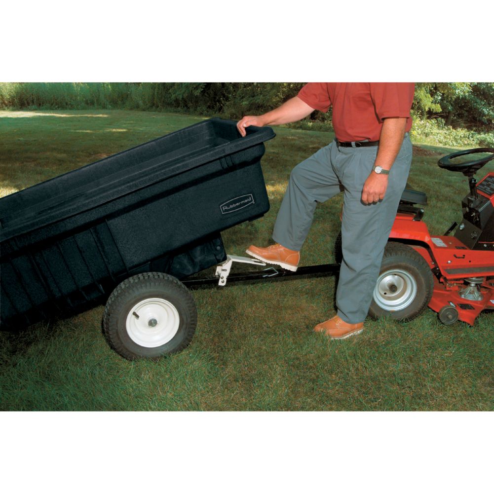 Rubbermaid Black Unassembled 15 cu ft Tractor Cart