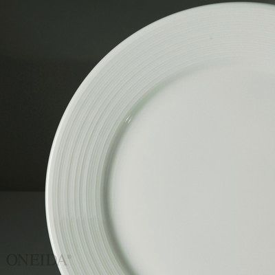 Oneida Sant' Andrea Botticelli Undecorated Plate, 11"