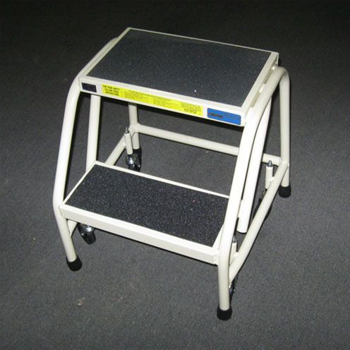 Two Step Ladder, Aluminum