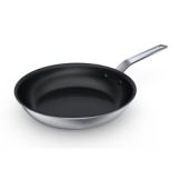 Vollrath&reg; SteelCoat x3&trade; Non-Stick Aluminum 10" Fry Pan