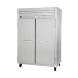 Randell&reg; Reach-In Double Door Refrigerator