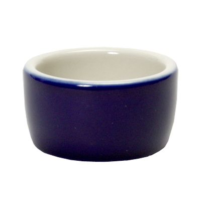 Tuxton&reg; 2 Oz. Cobalt/Eggshell Two Tone Smooth Pipkin Ramekin