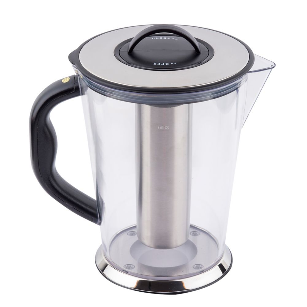Tablecraft Polycarbonate 3/4 Gal Pitcher with S/S Center Ice Core