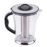 Tablecraft Polycarbonate 3/4 Gal Pitcher with S/S Center Ice Core