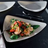 EMI Yoshi&reg; White Plastic 10" Triangles Plate