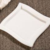 EMI Yoshi&reg; White Plastic 9" Waves Plate