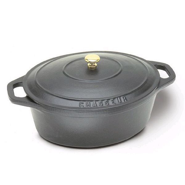 Paderno World Cuisine Black Oval 8 Qt. Chasseur Dutch Oven