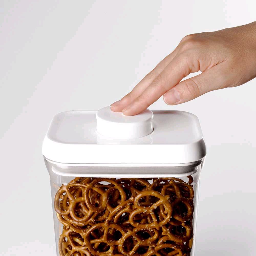 OXO International Square 4 Qt. Pop Container