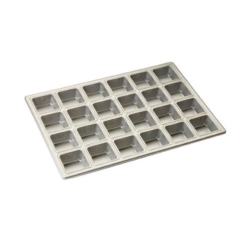 Focus Foodservice Aluminized Steel 24-Cup Square Muffin Pan