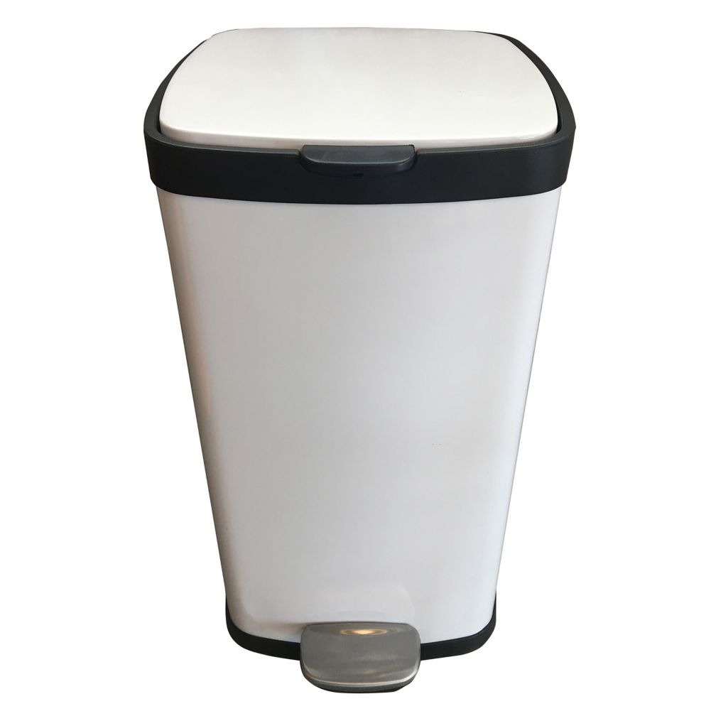 Impact&reg; White Small Step-On Receptacle