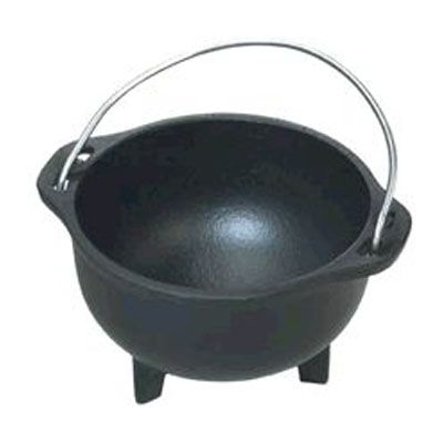 Lodge Logic Pre-Seasoned 1-Pint Country Kettle