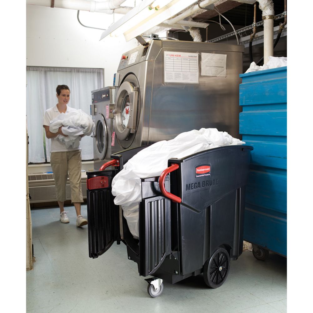 Rubbermaid Mega BRUTE&reg; Black 120 Gal Mobile Waste Collector