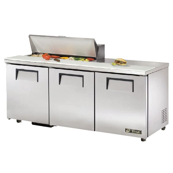True&reg; ADA Compliant 19 Cu Ft Sandwich / Salad  Unit w/ 10 Pans