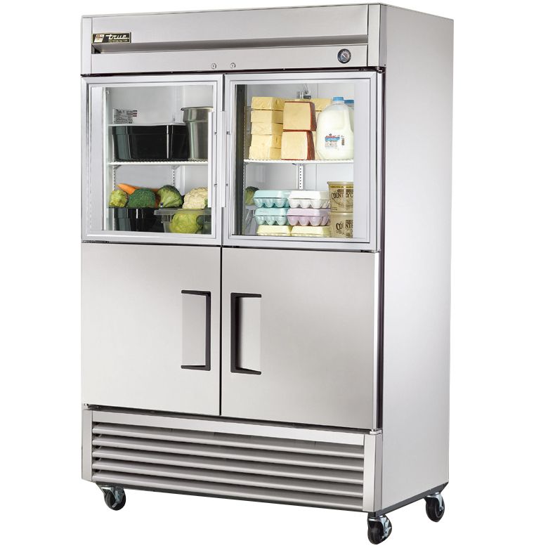 True&reg; T-Series 2-Solid / 2-Glass Half Door Reach-In Refrigerator
