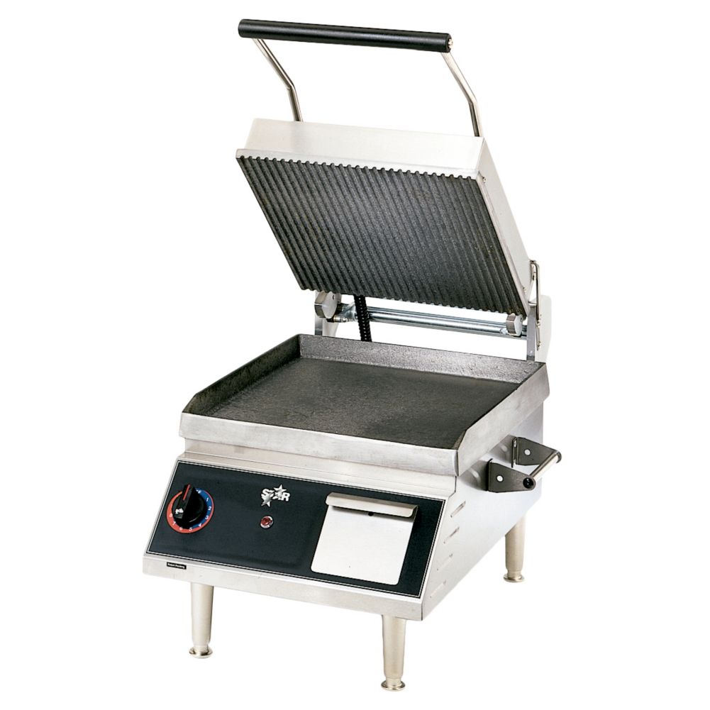 Star&reg; Mfg. Elec. Pro-Max&reg; Smooth Bottom / Grooved Iron  Grill