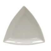 Tuxton&reg; 9" Eggshell Triangle Plate
