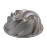 Nordic Ware&reg; 10-Cup Bundt Pan