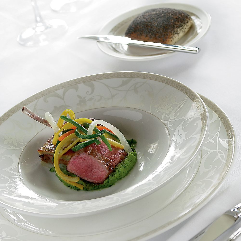 Antoinette Tableware