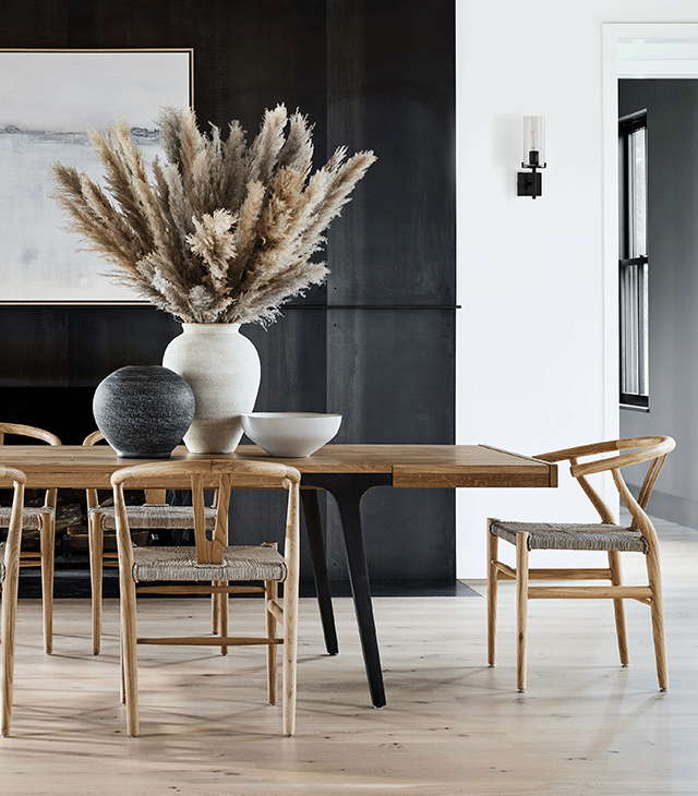Lakin shop dining table