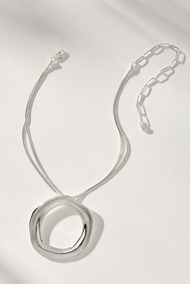 Ettika Open Circle Pendant Necklace