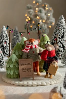 Christmas Tree Farm Felt Critter Scene