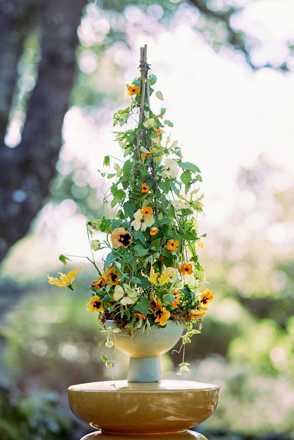 Slide View: 2: Willow Garden Obelisk