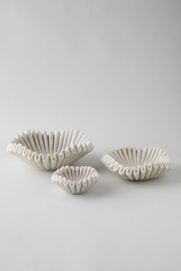 Slide View: 2: Ruffled Marble Bowl