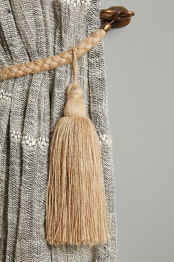 Slide View: 1: Makira Tassel Tieback