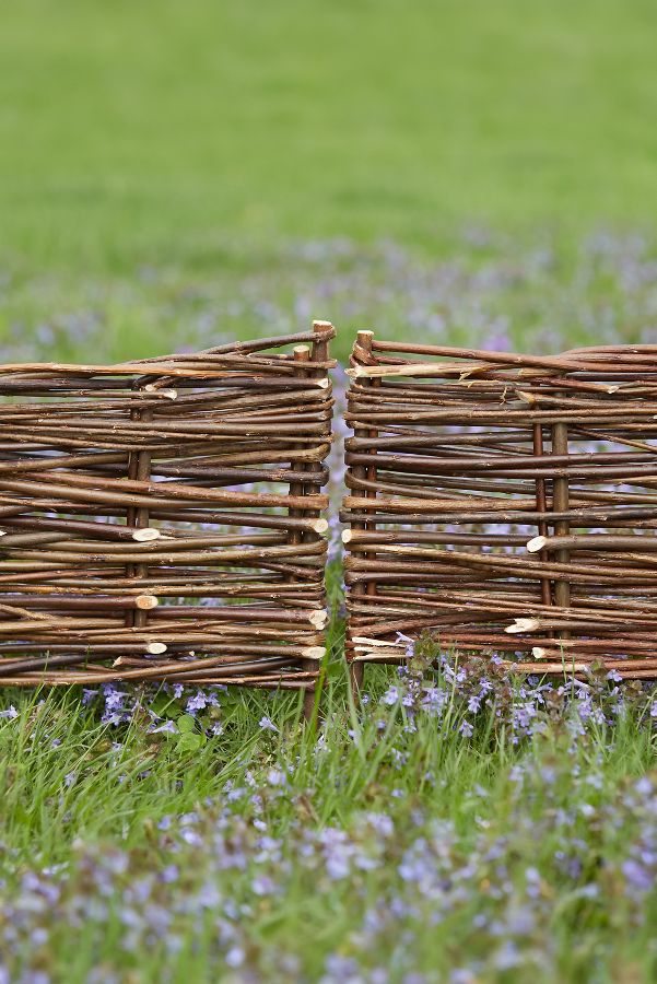 Slide View: 2: Woven Willow Border Fence Set