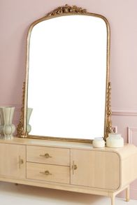 Slide View: 14: The Gleaming Primrose Mirror