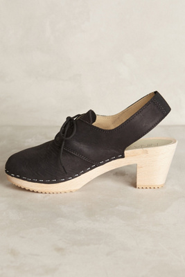 nina z clogs