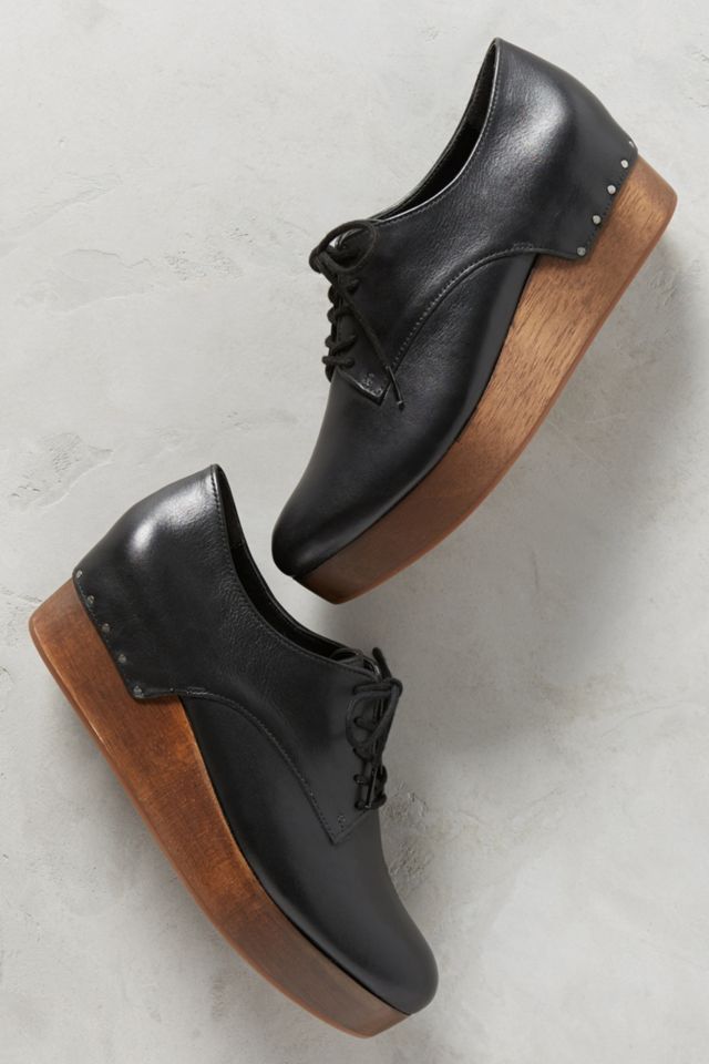 kelsi dagger brooklyn savas oxfords