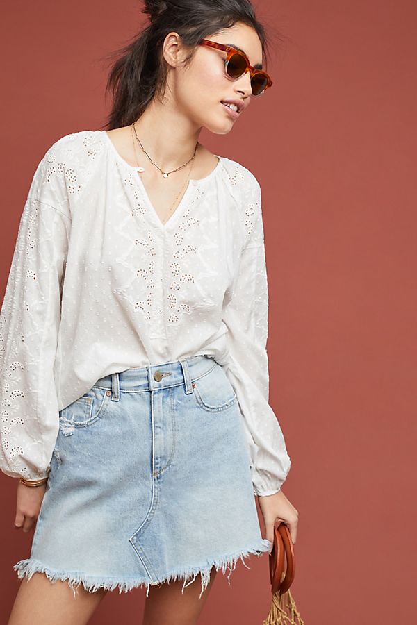 Slide View: 1: Victoria Peasant Top