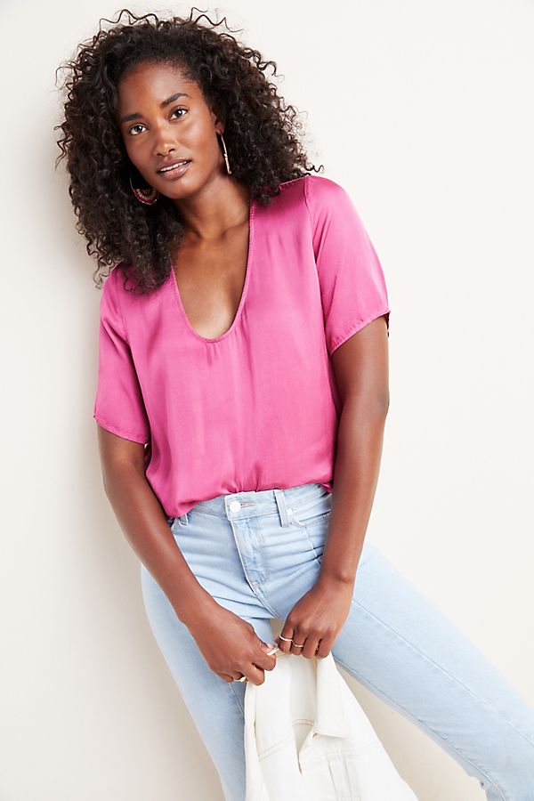 Slide View: 1: Tita Satin Scoop Neck Tee