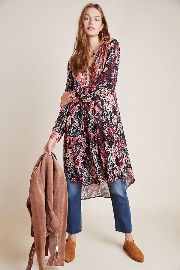Slide View: 1: Lucia Tunic Blouse