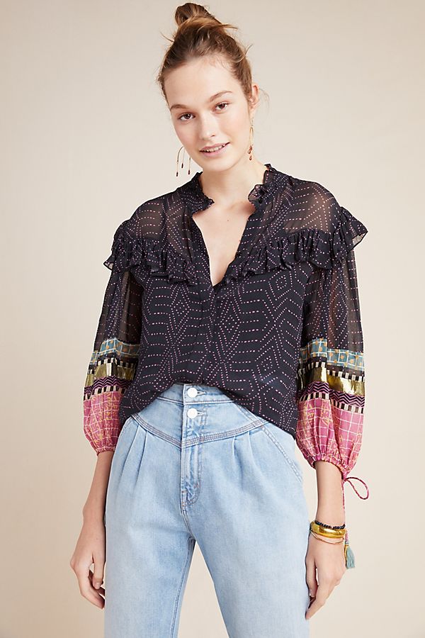 Slide View: 1: Magda Ruffled Buttondown