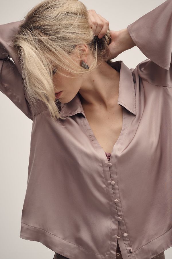 Vista de diapositivas: 4: Por Anthropologie Blusa Holgada Con Cuello En V Y Botones Delanteros De Slinky