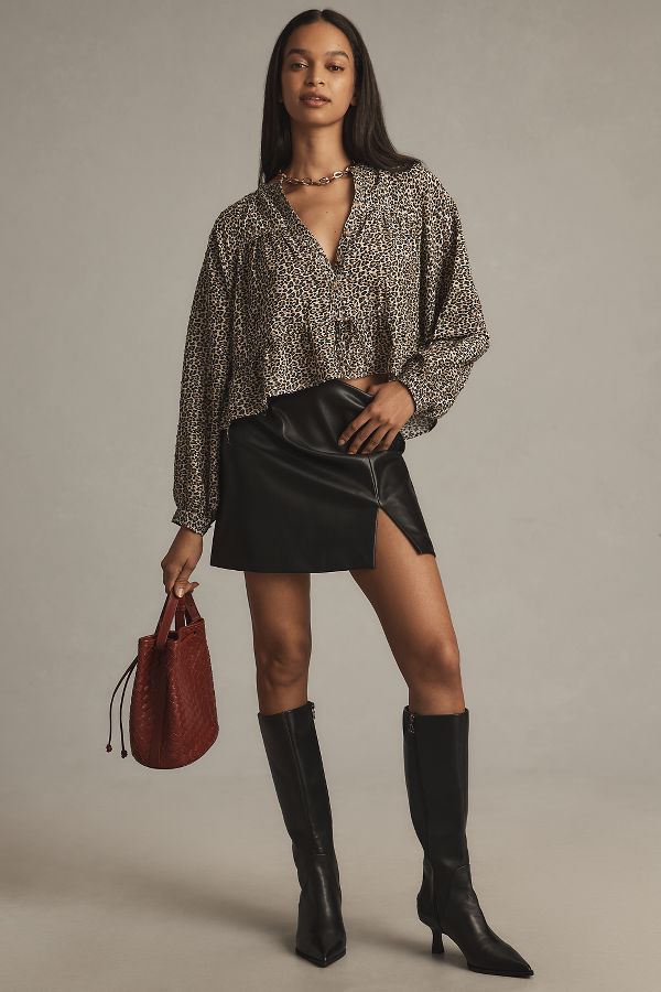 Slide View: 3: The Sidney Batwing Blouse by Pilcro: Cinched Waist Edition