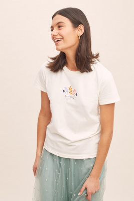embroidered tee