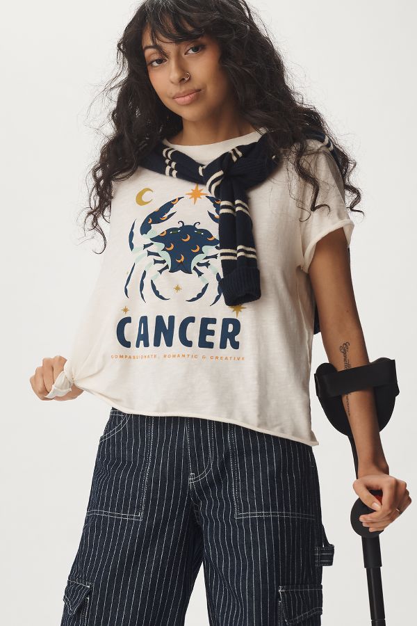 Vista de diapositivas: 1: Lou Benesch Stargazer Zodiac Graphic Tee