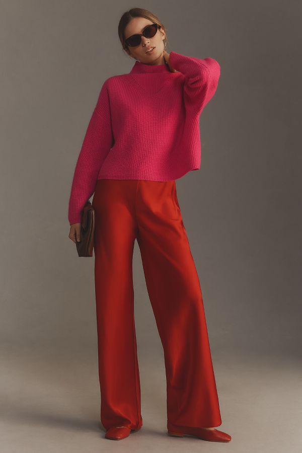 Slide View: 3: The Enza Ribbed Cashmere Jumper: Cropped Long-Sleeve Edition