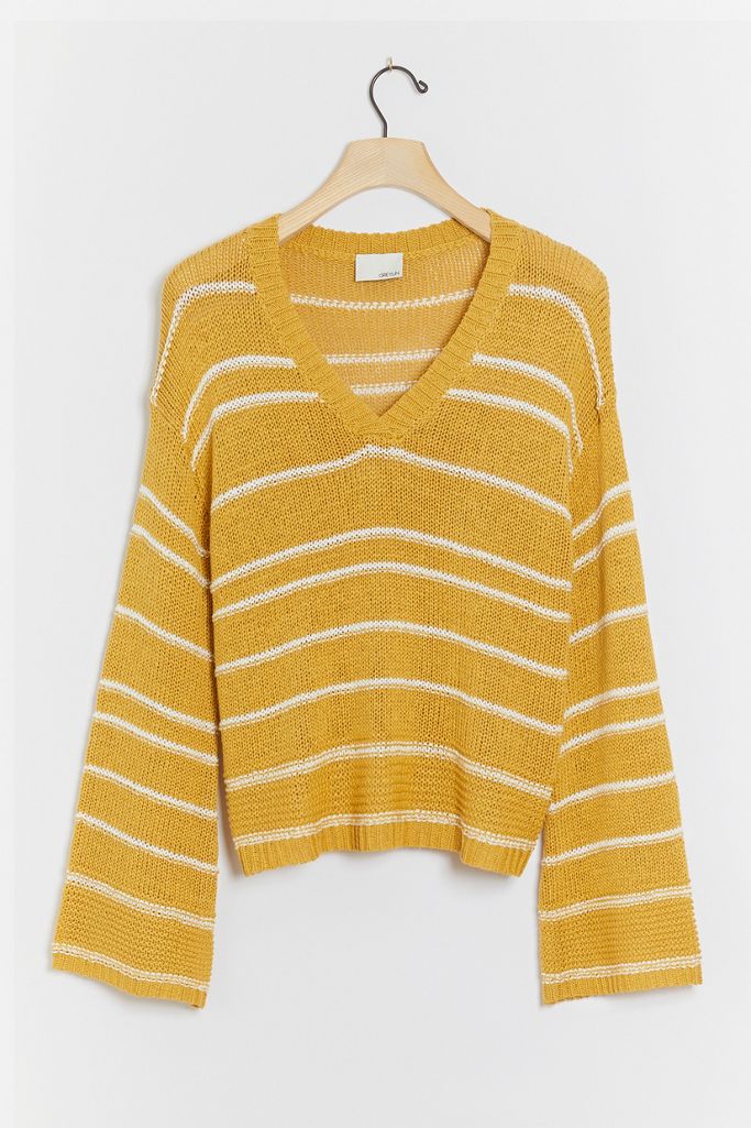 Amber V-Neck Pullover